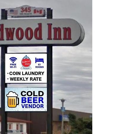 براندون Redwood Motor Inn المظهر الخارجي الصورة