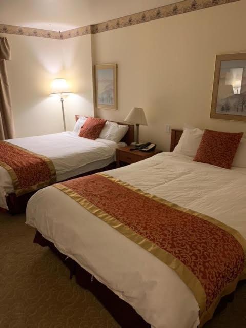 براندون Redwood Motor Inn المظهر الخارجي الصورة