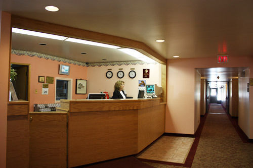 براندون Redwood Motor Inn المظهر الخارجي الصورة